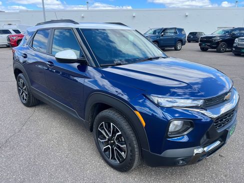 Used 2022 Chevrolet TrailBlazer ACTIV w/ Sun and Liftgate Package AWD/4WD image 9