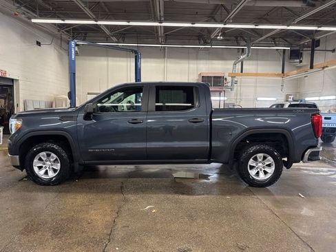 Used 2022 GMC Sierra 1500 Pro w/ Sierra Value Package AWD/4WD image 3