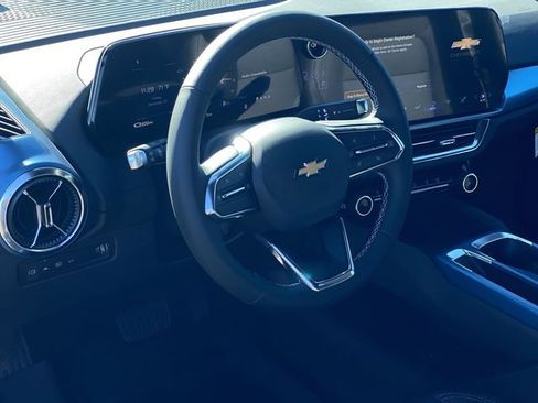 New 2026 Chevrolet Equinox EV LT FWD image 19