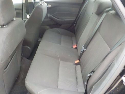 Used 2017 Ford Focus SE image 11