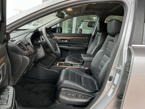 Used 2020 Honda CR-V Touring image 6