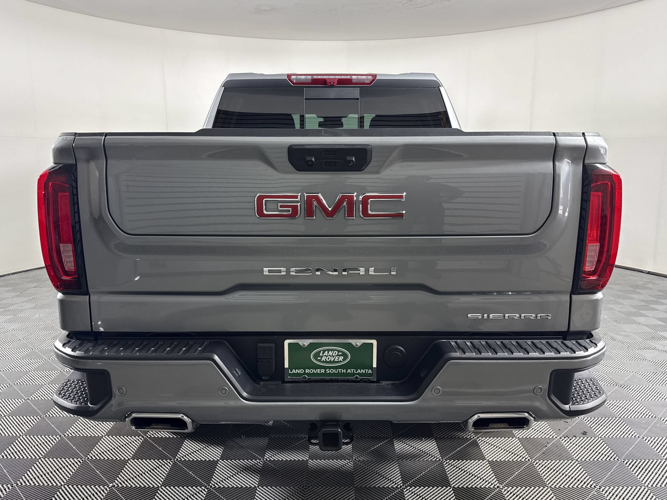 Used 2024 GMC Sierra 1500 Denali AWD/4WD image 10