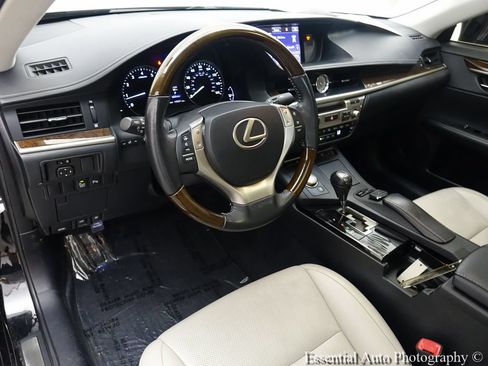 Used 2015 Lexus ES 350 w/ Luxury Package FWD image 10