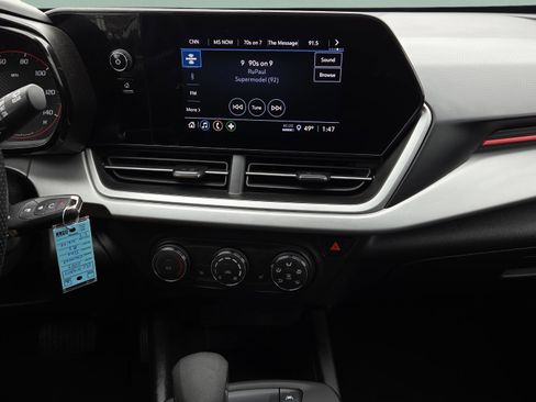 Used 2024 Chevrolet Trax RS w/ Driver Confidence Package image 18