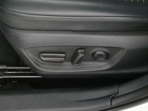 Used 2019 Toyota Camry SE image 20