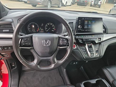 Used 2025 Honda Odyssey Sport-L image 17