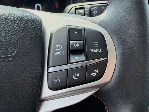 Used 2026 Ford Explorer Active w/ Active Comfort Package AWD/4WD image 13