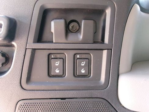 Used 2013 Toyota Sequoia Limited RWD image 34