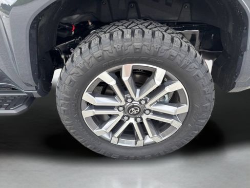 New 2026 Toyota 4Runner Limited AWD/4WD image 42
