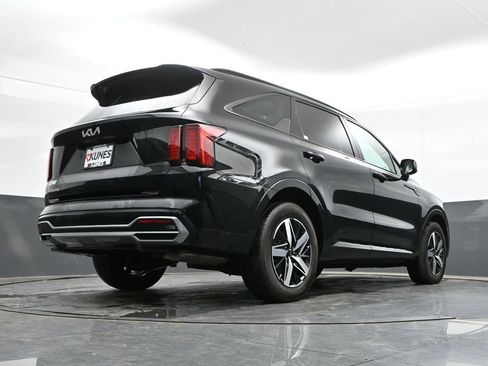 Used 2023 Kia Sorento EX w/ Panoramic Sunroof Package FWD image 39