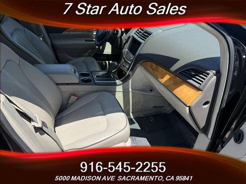 Used 2014 Lincoln MKX FWD image 12