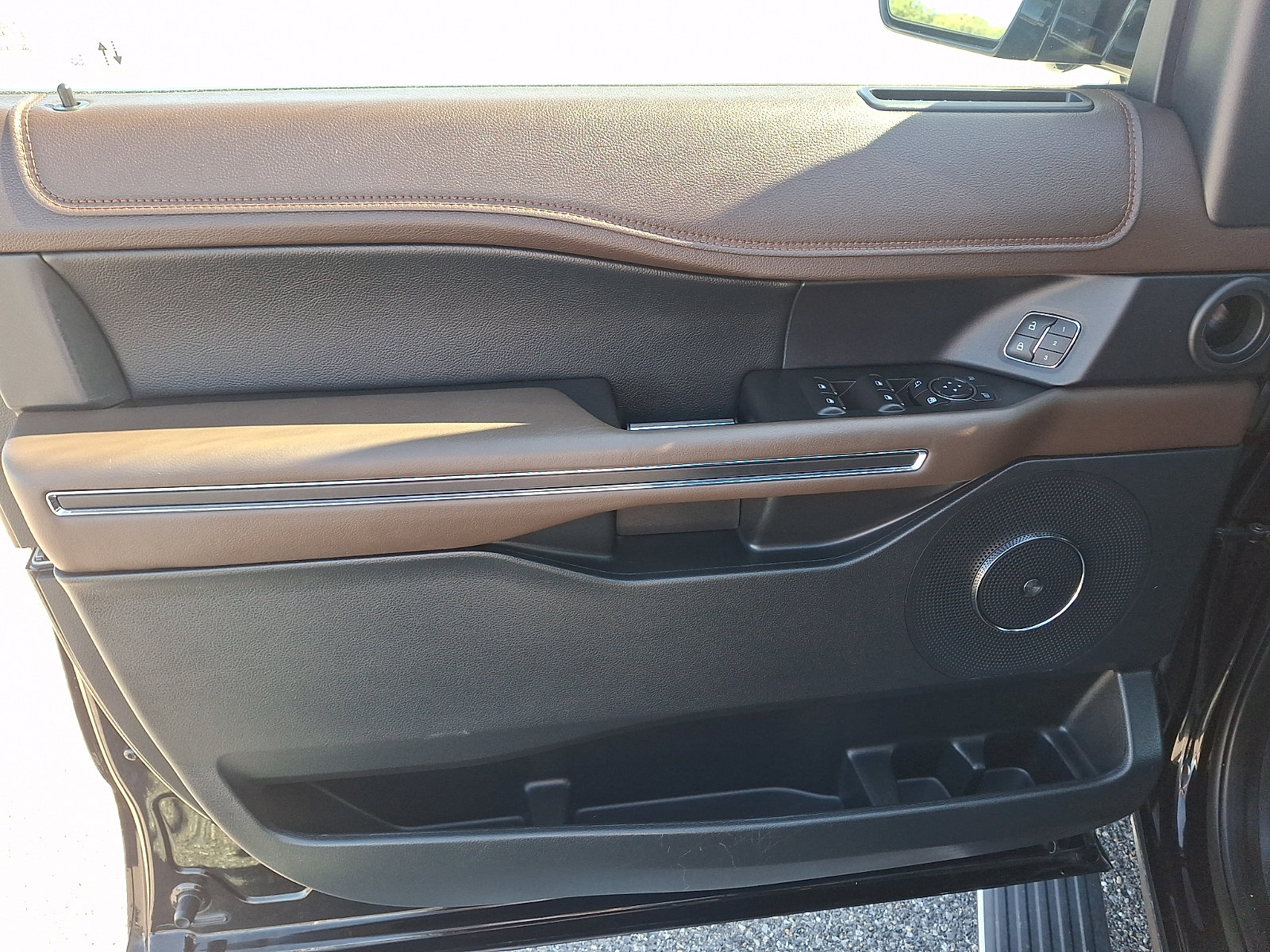 Used 2020 Ford Expedition King Ranch AWD/4WD image 13