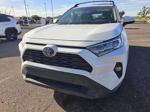 Used 2021 Toyota RAV4 XLE w/ Carpet Mat Package (TMS) FWD image 12