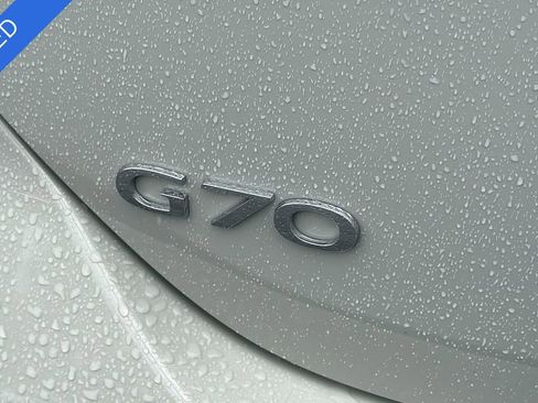 Used 2026 Genesis G70 2.5T image 10