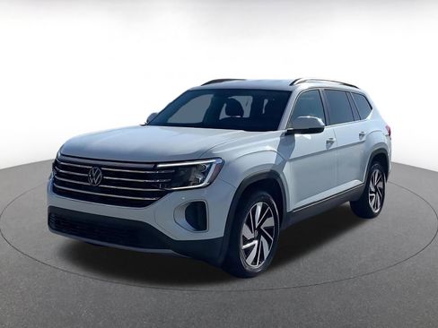 Used 2024 Volkswagen Atlas SE image 7
