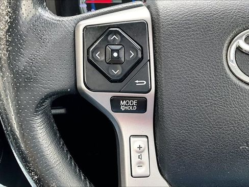 Used 2016 Toyota 4Runner SR5 Premium AWD/4WD image 10