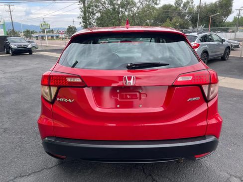 Used 2018 Honda HR-V LX image 7