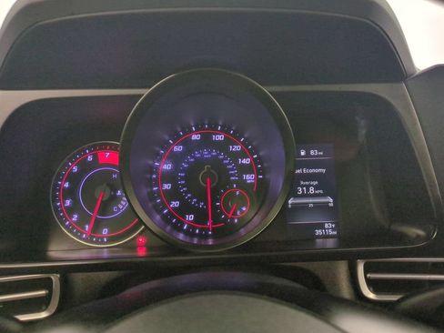 Used 2022 Hyundai Elantra SEL FWD image 31