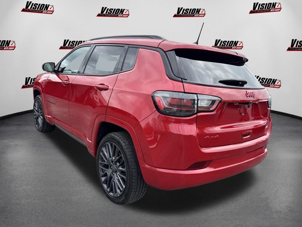 Used 2022 Jeep Compass Limited w/ (RED) Package AWD/4WD image 7