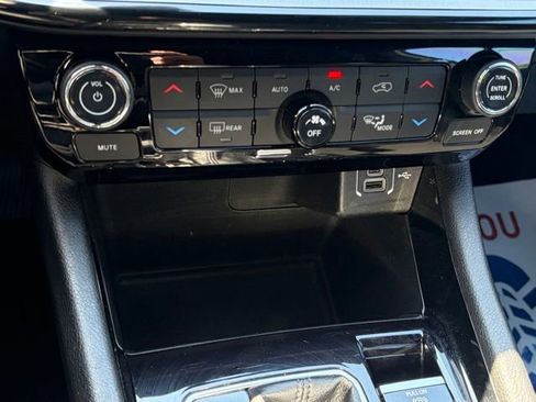 Used 2025 Jeep Compass Limited w/ High Altitude Package AWD/4WD image 22