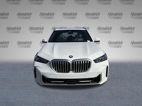 New 2026 BMW X5 xDrive50e w/ Executive Package image 3