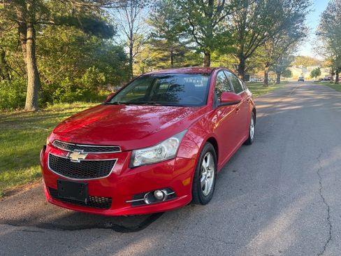 Used 2013 Chevrolet Cruze LT w/ RS Package image 2