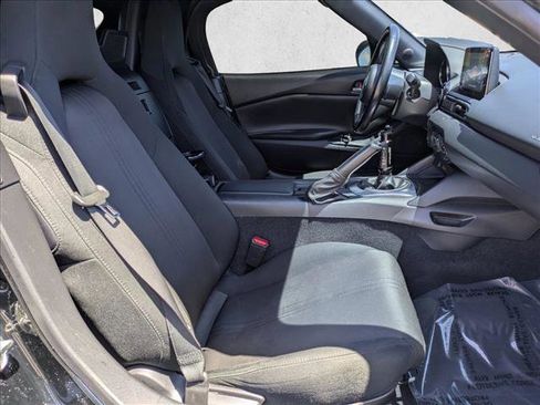 Used 2022 MAZDA MX-5 Miata Sport RWD image 16