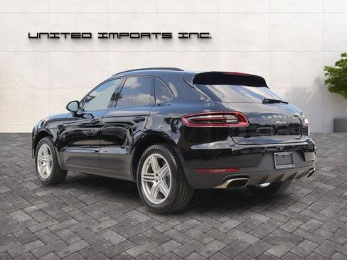 Used 2018 Porsche Macan AWD/4WD image 3