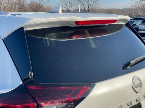 Certified 2024 Nissan Rogue SL w/ SL Premium Package image 34