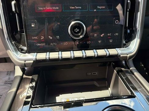 New 2026 GMC Yukon Elevation image 24