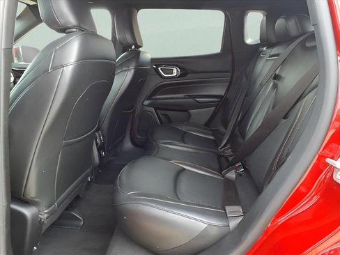 Used 2022 Jeep Compass Limited image 14