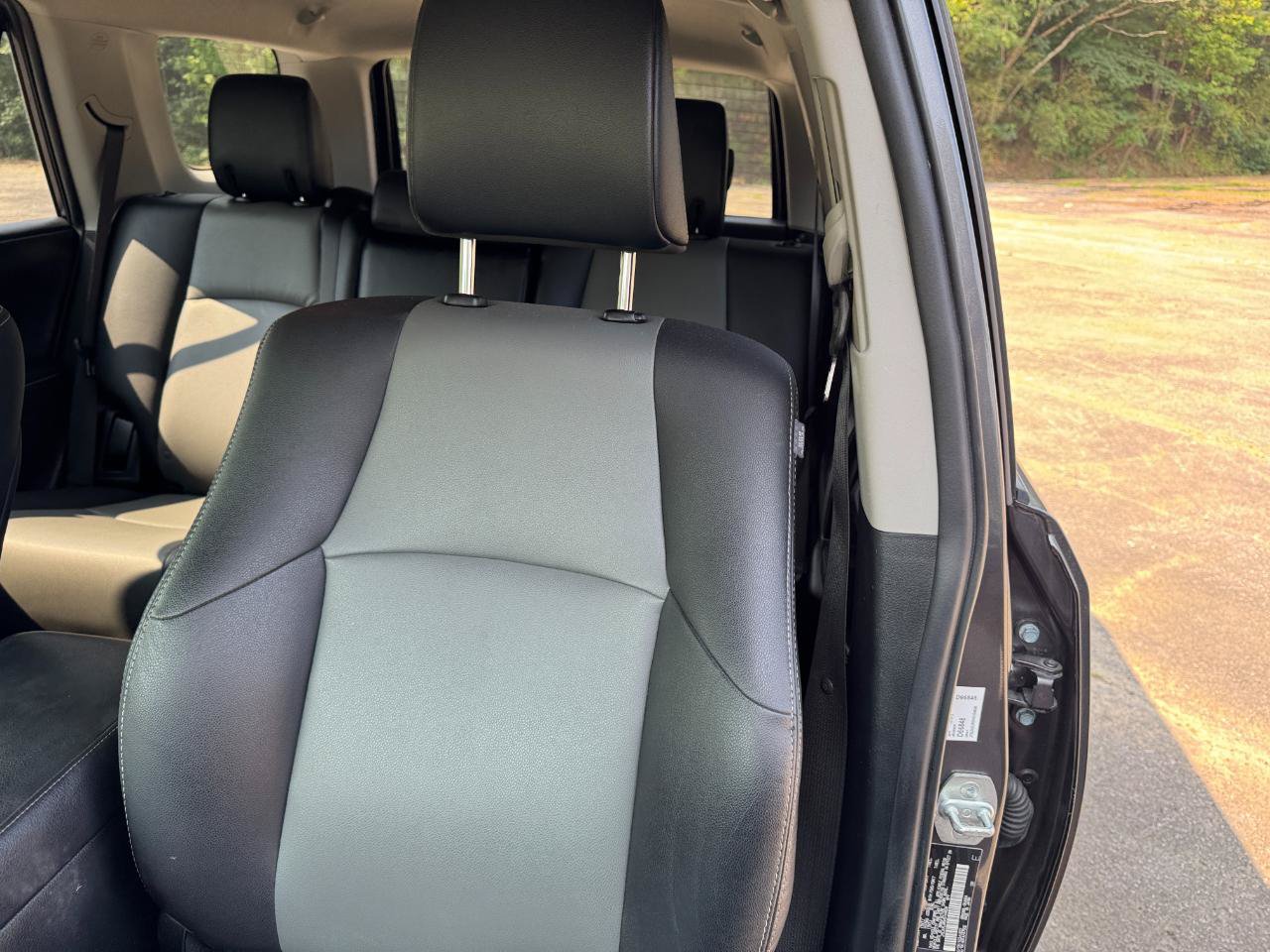 Used 2017 Toyota 4Runner SR5 Premium RWD image 24