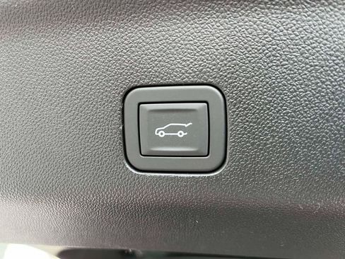 New 2026 GMC Yukon XL Elevation image 19