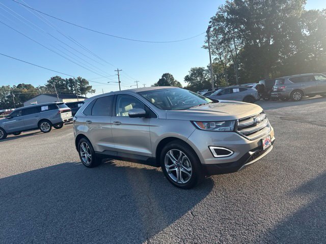 Used 2018 Ford Edge Titanium w/ Technology Package FWD image 10