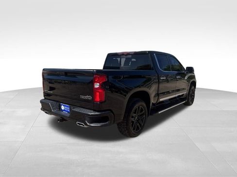 Used 2024 Chevrolet Silverado 1500 High Country w/ Technology Package AWD/4WD image 8