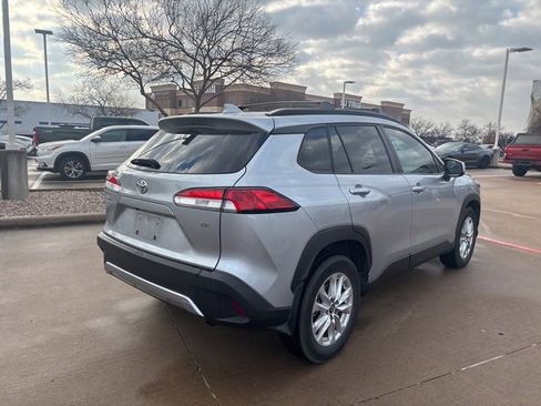 Certified 2024 Toyota Corolla Cross LE image 5