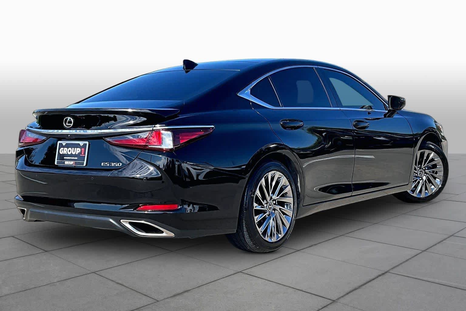 Used 2024 Lexus ES 350 Ultra Luxury w/ Accessory Package (Z2) FWD image 13
