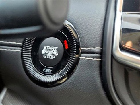 Used 2024 Jeep Compass Limited w/ High Altitude Package image 20