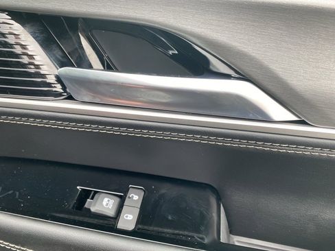 New 2026 Jeep Grand Wagoneer Limited AWD/4WD image 14