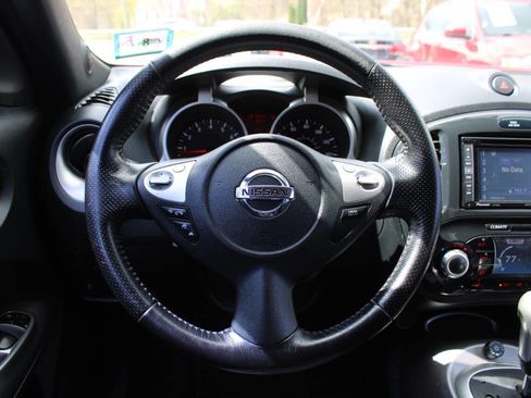 Used 2011 Nissan Juke SV w/ Interior Illumination Pkg image 36