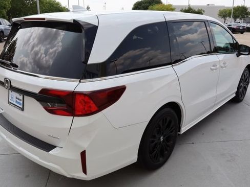 Used 2025 Honda Odyssey Sport-L image 7