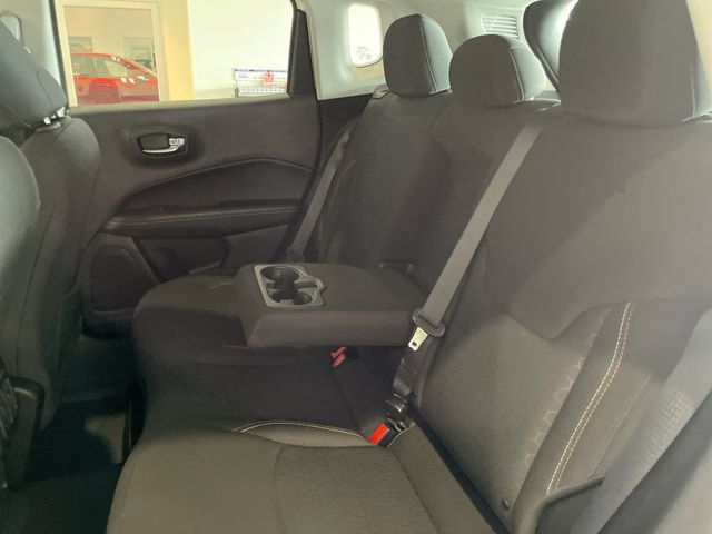 Used 2019 Jeep Compass Sport AWD/4WD image 12