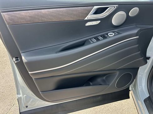 New 2027 Genesis GV80 2.5T Prestige AWD/4WD image 17