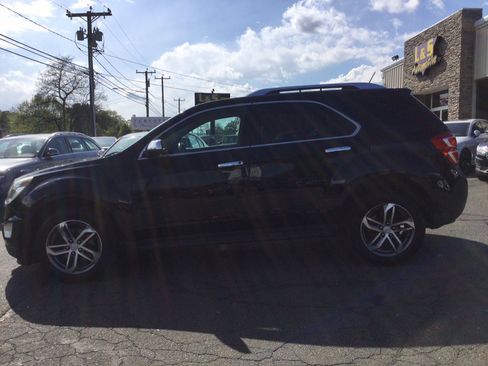 Used 2016 Chevrolet Equinox LTZ w/ Enhanced Convenience Package AWD/4WD image 11