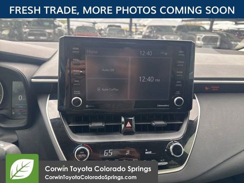 Used 2022 Toyota Corolla LE FWD image 11