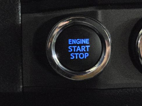 Used 2023 Toyota Tacoma TRD Sport w/ Black Out Package (TMS) AWD/4WD image 31