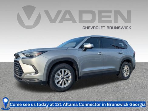 Used 2024 Toyota Grand Highlander XLE image 1