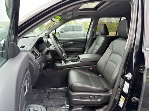 Used 2025 Honda Ridgeline RTL image 12