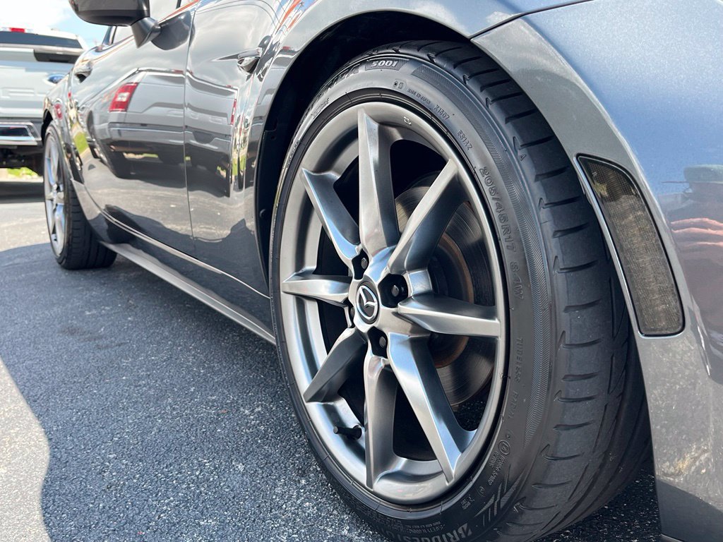 Used 2022 MAZDA MX-5 Miata RF Grand Touring RWD image 12