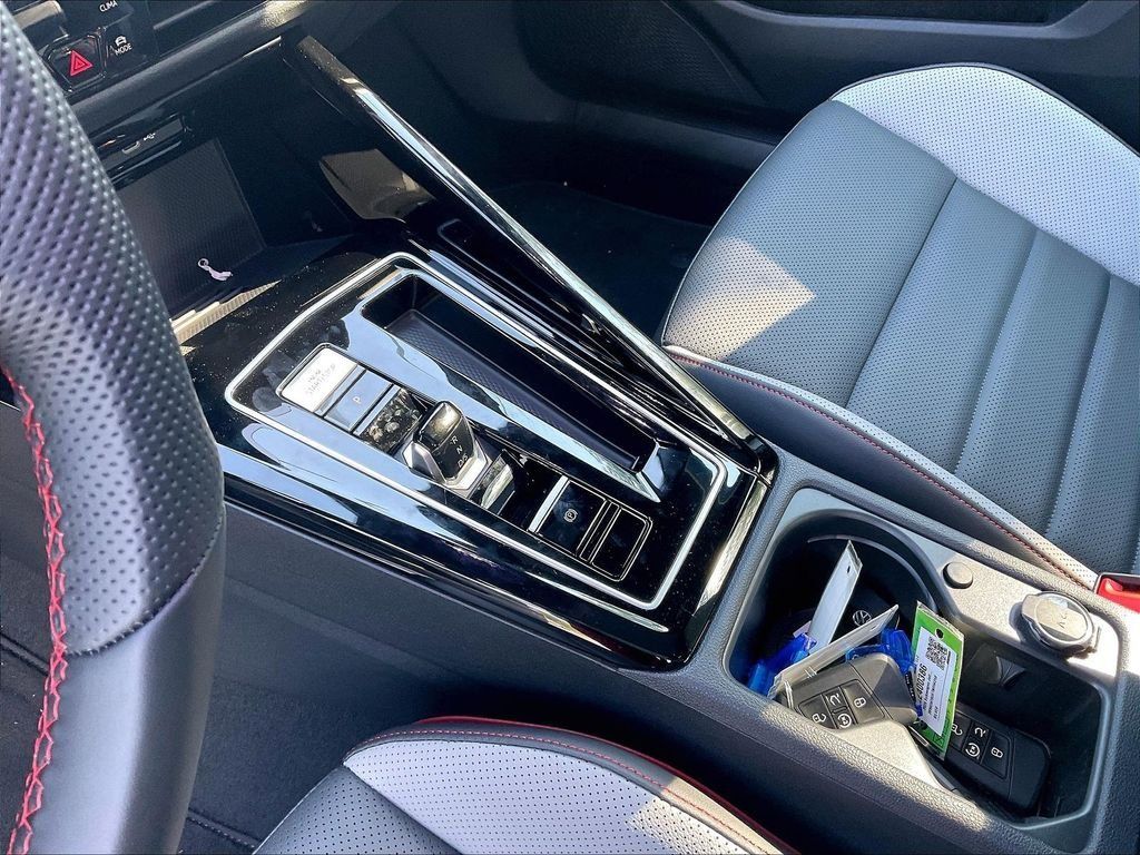 New 2026 Volkswagen GTI SE FWD image 14